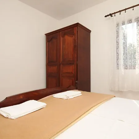 6647a Apartament