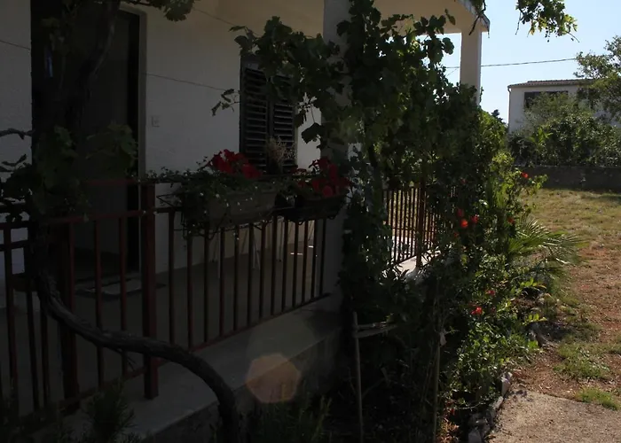 6647a Starigrad Paklenica